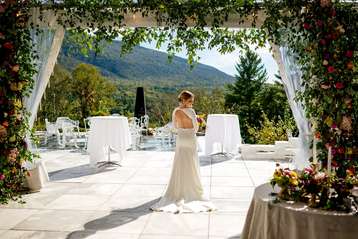 Coloful-Summer-Wedding-at-the-Wilburton-Inn-14