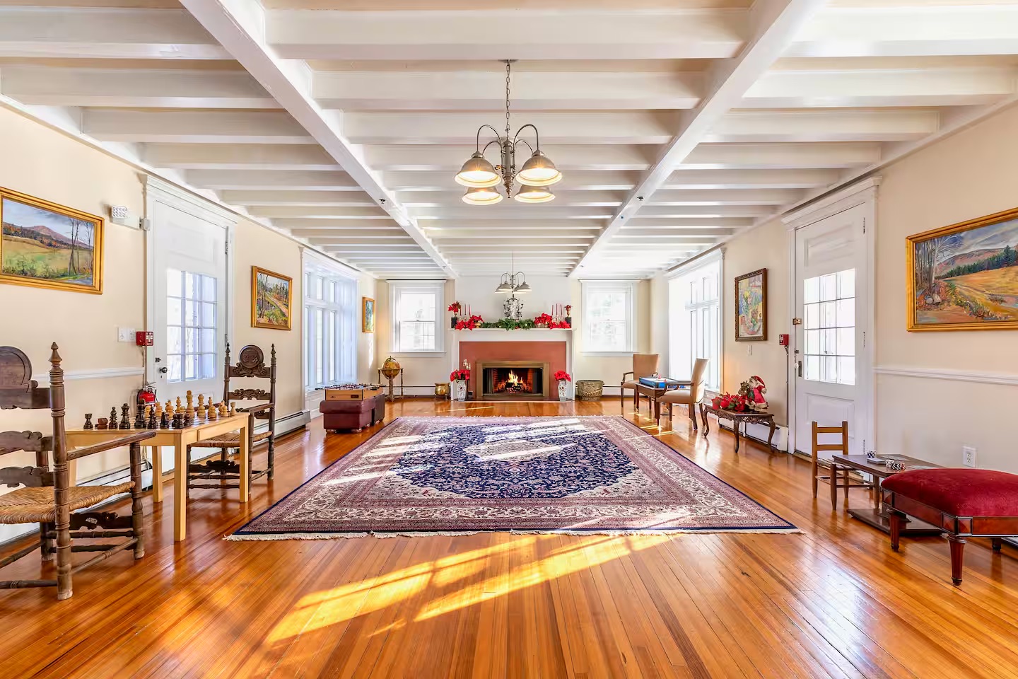 HUGE-private-Mansion-15-bedroom-12-bath-sleeps-34-a2922a82-3e4b-49cb-814f-438c0fa80be5