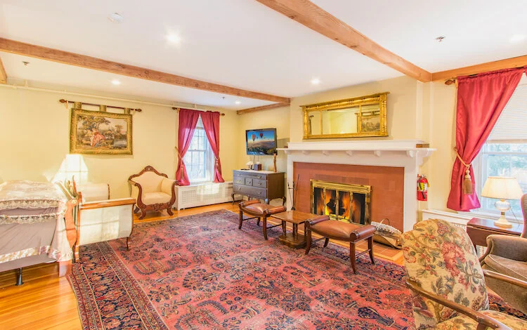 BVM+5+bridal+suite+fireplace